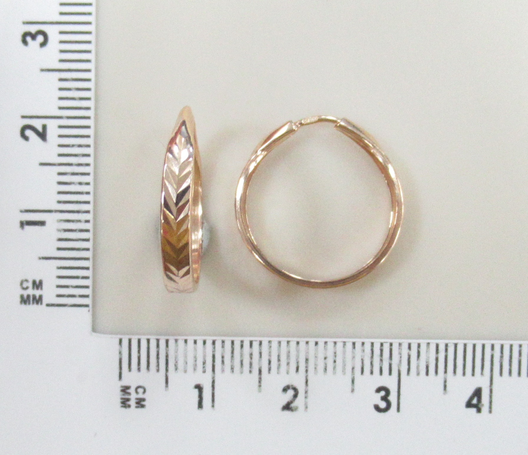 Серьги-конго из желтого золота